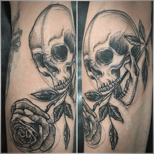 Chaotic skull and rose