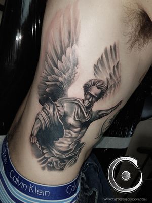 First body side, full front in progress Work by Igor Sto, our resident artist #londontattoo #londontattoos #angel #angeltattoo #blackandgreytattoo #blackandgreytattoos #realism #realistic #realismtattoo #blackandgreyrealism #bigtattoos #besttattoos #beautifultattoo #tattoosformen 