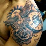 Espírito santo, rosa , relógio ,tattoo tatuagem