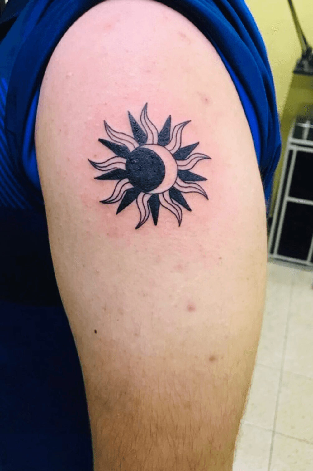 Tatuajes Sol y Luna Diseños Ideas y Significados