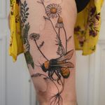 Tattoo by Joanna Świrska aka Dzo Lama #JoannaSwirska #DzoLama #illustrative #nature #sketch #linework #dotwork #daisies #daisy #bee #insect #leaves #plants #watercolor