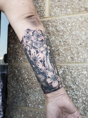 Finaly put the finishing touches on this half sleeve! Thanks for looking! . . ✖Like ✖Comment ✖Follow ☠☠☠🔛🔝🌎 . . #tattooing #tat #ink #tats #colorado #coloradotattoo #denver #black #art #inkig #sacred #geometry #303 #denverartist #inkoftheday #inkfreakz #tattoorealism #inked #blackandgreytattoo #flowertattoo #blackandgrey #cherryblossomtattoo 