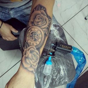 #tattoo #blackwork #watch #clockwork #clock #shades #blackandgrey #roses 