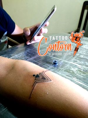 Tattoo by Tattoo Contorn