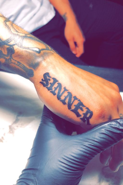 Flash tattoo