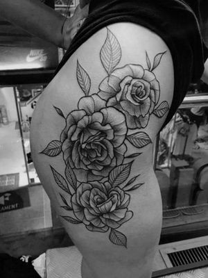 Roses black and grey  By Emanuel
