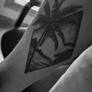 Palm tree #tattooart #palmtree #forearm 