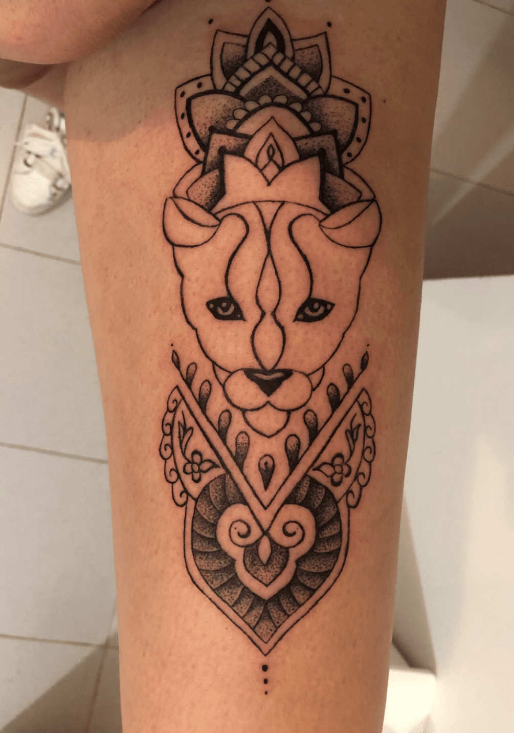 Tattoo uploaded by Enzo's tattoo • #lioness #leona • Tattoodo