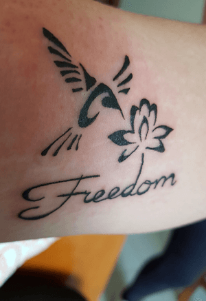 #freedom #bird #pajaro #libertad #flor #flower