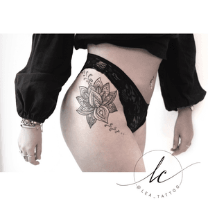 Mathilde did an awesome job at caring for this tattoo! Healed and one pass :D #tattoo #mandala #lotus #flower #feminine #linework #dotwork #details #healed #healedtattoo