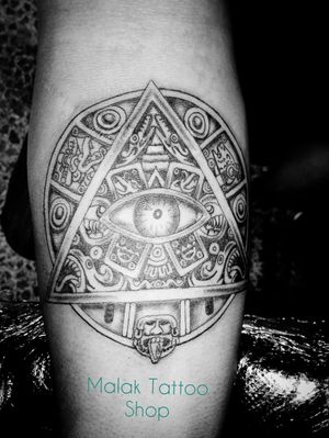 Prehispanic eye.  #blackAndWhite #prehispanic #eternalink #intenzeink #tattoolife 