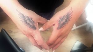 #tattoooftheday #angel #handtattoos #tattooapprentice #angeltattoo 