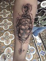 Peony Sketch, tattoo I did few days ago. Booking on my whatsapp +522223605806 and DM ✌🏻🤓 #peony #sketch #tattoo #tatuaje #flower #flor #peonia #forearm #forearmtattoo #blackwork #blackworkers #HybridoKymera #tat #ink #inked #madeinmexico #hechoenmexico #tatuadoresmexicanos #mexico #mexican #Puebla #mexicano #kraken @tattoodo #pueblatattoo 