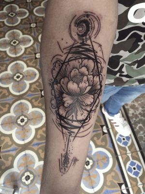 Peony Sketch, tattoo I did few days ago. Booking on my whatsapp +522223605806 and DM ✌🏻🤓#peony #sketch #tattoo #tatuaje #flower #flor #peonia #forearm #forearmtattoo #blackwork #blackworkers #HybridoKymera #tat #ink #inked #madeinmexico #hechoenmexico #tatuadoresmexicanos #mexico #mexican #Puebla #mexicano #kraken @tattoodo #pueblatattoo 
