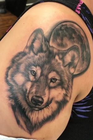 Wolf & Moon done by Freddie Brown @ Color Theory Tattoo in Lombard, IL