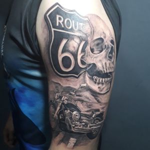 #tattoo #harleydavidson #motociclista #blackandgreytattoo #inkjao #skull #route66 
