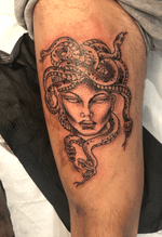 🧡 M E D U S A 🧡.                                  #medusa #tattooart #tattooapprentice #italy #TA2BODY #bodycolor #blackandgrey #Black #serpent #serpenttattoo #face #hd 