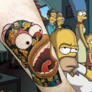 Inst. @bel.tattoo #Simpsons #tattooart #simpsonstattoo #homersimpson #newschool #neotraditional #moscow 