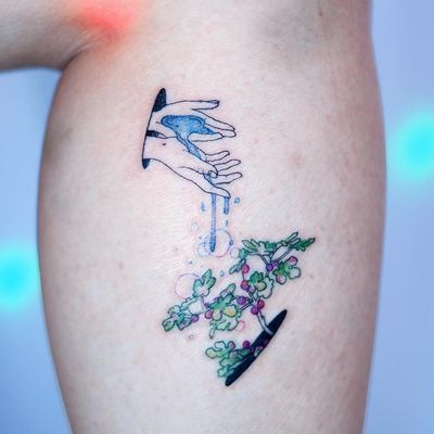 Tattoo by Tattooist Dahh #TattooistDah #planttattoos #planttattoo #plant #nature #hands #water #berries #leaves #surreal #watercolor #illustrative