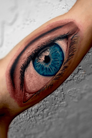 #eye #color #arm #blue #realism 