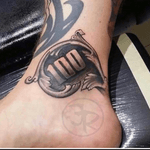 #100dollarbill #ankletattoo #blackandgrey #Black #blackandgreytattoo #tattooartist #tattooart #tattoo