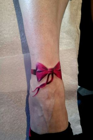 Ankle bow #ankletattoo #bowtattoo #realism