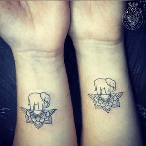 Friendship :) 🐘👭#elephant #mandala #tattoos #Reminisce #Reminiscetattoo #Bangkok #Bangkoktattoo #Thailand #customtattoo 