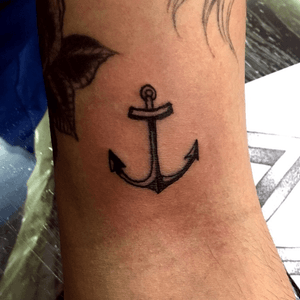Small Anchor // I’m still an apprentice, and i’m training to be the best I can be :)