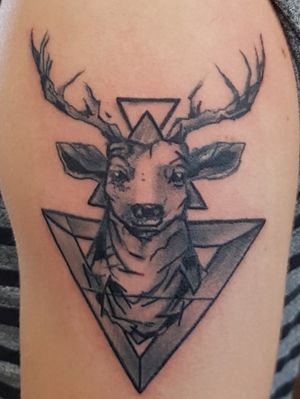 Deer tattoo #deertattoo #blackandgray #linestattoo 
