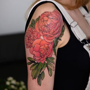 Tattoo by Andrew Borisyuk #AndrewBorisyuk #color #flower #floral #peony #leaves #nature #plant #neotraditional