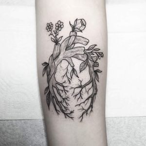Beautiful nature heart ❤️ loved doing this one.More works on my instagram : @nikita.tattoo#inked #tattoo #details #thinlinetattoo #blackworker #lineworkers #graphictattoos #finelinetattoo #linework #lineworker #lineworktattoo #hearttattoo #heart #detailed #floraltattoo #trees #lifetattoo #dotworktattoo #dotwork #fineline #tattooartist #tattoo #tattoos 