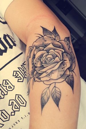 #tattoo #rose #beautiful #tattooart 