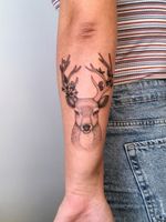 Deer, part of a sleeve 🌼