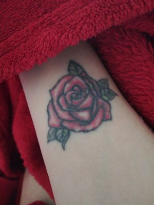 My grandmother's favorite flower is a rose. #rose #red #love 