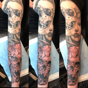 One of many  black and grey skull sleeves I completed this year. I want to do a million more of these. Had a blast, keep em’ coming! Thanks Jimmy you are a trooper. #blackandgrey #skull #macabre #darkart #skulls #blackink 