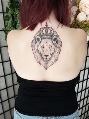 #tattooculturemag #blackandwhite #blackwork #thalink #tattoo #tattooart #ink #inked #engraving #belgium #brussels #tattrx #blackworksubmissions #iblackwork #tatouage #onlythedarkest #onlyblackart #inkedgirls #tttism #tattooart #art #liontattoo  #lion #lionking #crowntattoos #crowntattoo  #crown #belgiumtattoo #whipshading #txttoo #wild #WildlifeTattoos 