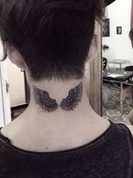 Wings, tattoo I did few days ago. Booking on my whatsapp +522223605806 info on my profile✌🏻🤓 #wings #wingstattoo #tattoo #tatuaje #alas #justinbieber #justinbiebertattoo #believer #fan #tattooedboys #inkedboys #HybridoKymera #hechoenmexico #madeinmexico #tatuadoresmexicanos #mexican #Puebla #mexico #neck #necktattoo #cuello #nuca #blackwork