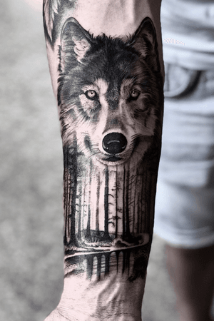 🐺 #wolf #ink #tattondo #blackandgrey #tatuaggio #tatuatoriitaliani #iltatuaggio #inked #inkmaster #lupo #ellobo #bless #inked 