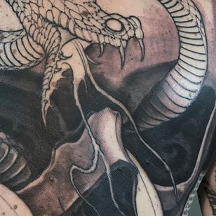 Tatuaje de Joao Bosco #JoaoBosco #TheCultoftheSerpent #serpent #snake #blackandgrey #illustrative #darkkart