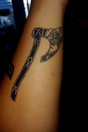 norse axe with runes By Ted tattooshop Da Rocks 