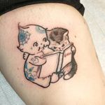 Tattoo by rat666tat #rat666tat #kewpietattoo #kewpiedolltattoo #kewpie #kewpiedoll #cutie #baby #illustrative #queer #cat #kitty #spiderweb #flower #heart #tattooed
