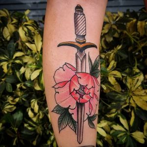 Color neo traditional dagger and peony 