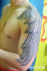 Angel wing arm