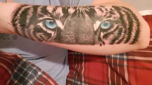Tiger #tigertattoo #tigerhead #blackAndWhite #blueeyes #tattooed #tattooedwomen #inkedgirl 