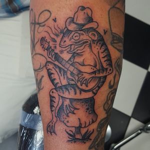 Froggy Johnson, sold his soul to a horned toad in exchange to play guitar. Lost his lily pad, now he sits on this here toadstool croaking out his tunes.#killerZEES #tattoo #Florida #SouthFlorida #neotraditional #AcesHighBoynton #BoyntonBeach #westpalmbeach #miami  #dynamicblack #thegreys #frog