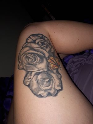 #roses #butterfly  #thigh