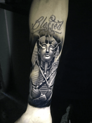 Pharoe cover up, writing not done by me