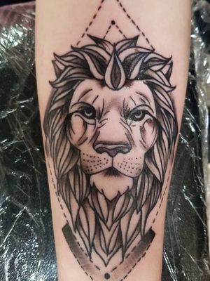 This piece is also done by Brian @OgTattoo_and_Piercing  
