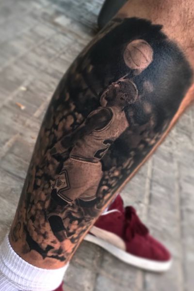 MICHAEL JORDAN / VALENCIA-SPAIN / #vicentecremadestattoo #vicentecremades #ink #tattoo #tattoos #art #artist #design #inked #inkedgirl #tattoogirl #tattoedgirl #thebesttattooartist #thebestspaintattooartists #tbsta #artistasdeltatuaje #thelastbesttattoo #thebestspaintattoo #thebesttattooartistworld #tattooedup #inkstagram #realism #love #tattoolovers #tattooart #bodyart #photooftheday 