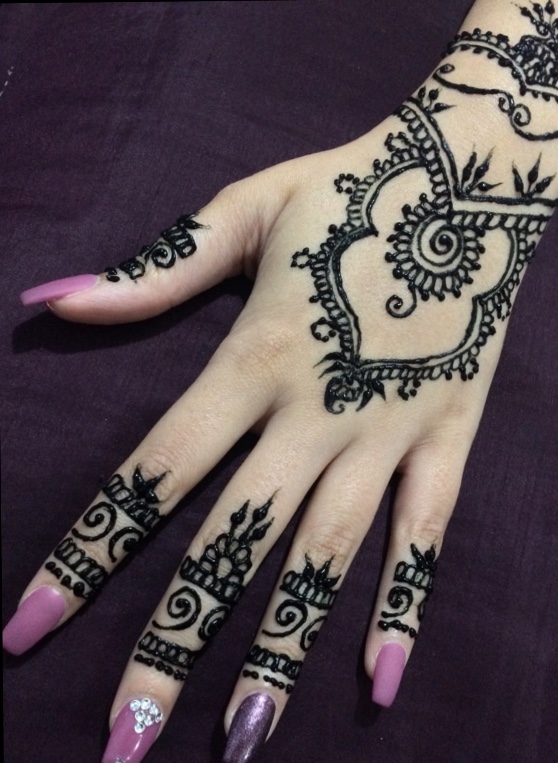 123,837 Black Henna Tattoos Images, Stock Photos & Vectors | Shutterstock